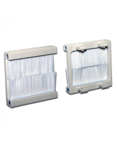 Вставка с черным щеточным вводом, 45х45 LANMASTER (LAN-SIP-23BR-BK) в Ессентуках Коннекторы ВО Pintop.ru