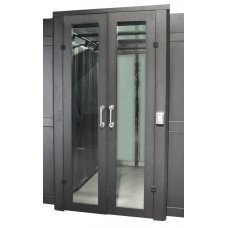 Дверь коридора распашная 1200 мм для шкафов LANMASTER DCS 42U, стекло, без замка LANMASTER LAN-DC-HDRM-42Ux12