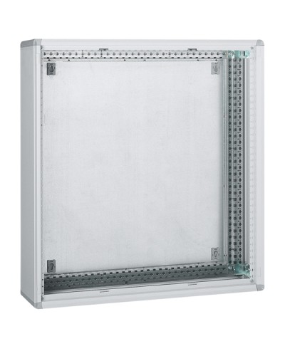 Шкаф распределительный Legrand 020407 в Ессентуках Щиты электрические Pintop.ru