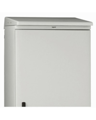 Цоколь Legrand 036296 в Ессентуках Цоколи для шкафов и стоек Pintop.ru